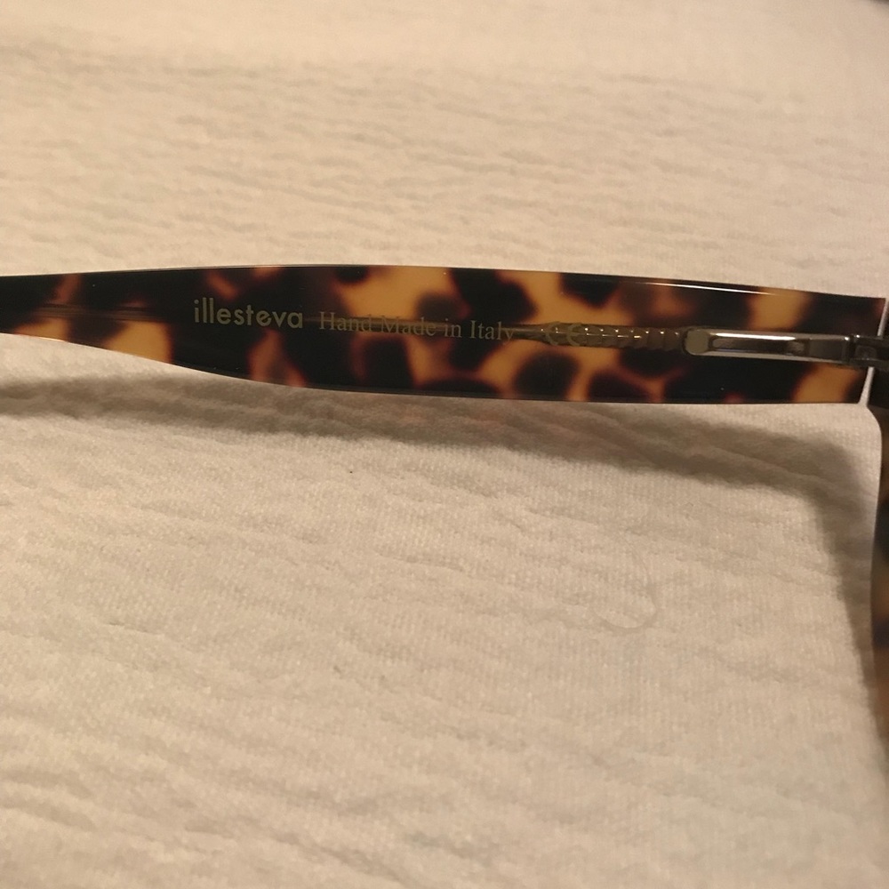 Illesteva Tortoise Blue Mirror Sunglasses - Picture 3 of 7